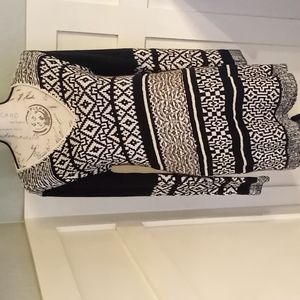 Miss Me Black/ Cream Patterned Long Sleeved Sweater Dress Sz Lg